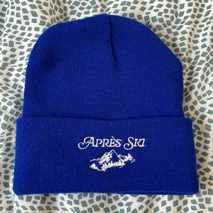 Apres ski beanie